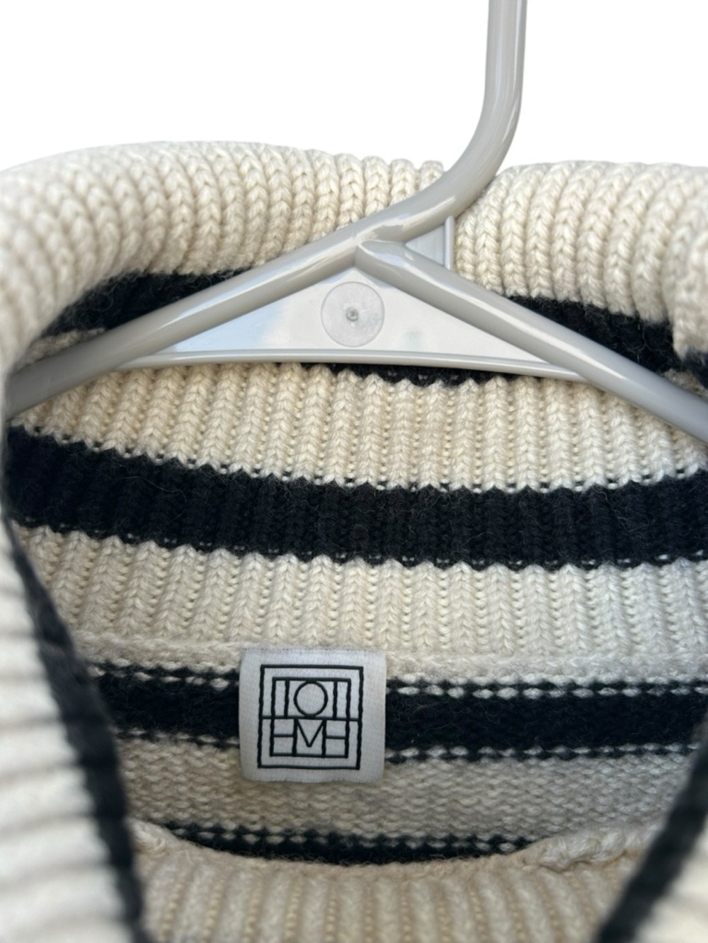 TOTEME BLACK AND WHITE WOOL- COTTON SIGNATURE STRIPE TURTLENECK SWEATER SIZE M - Picture 5 of 12